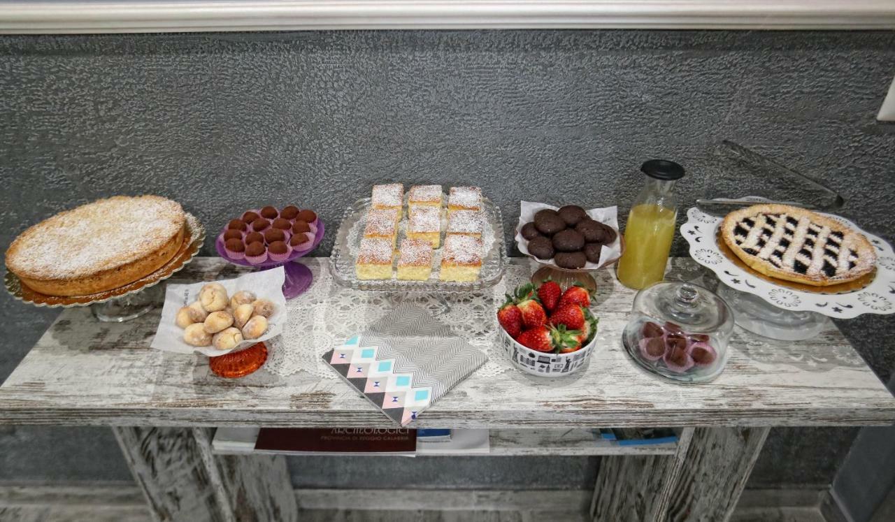 La Casa Di Luce Acomodação com café da manhã Reggio di Calabria Exterior foto
